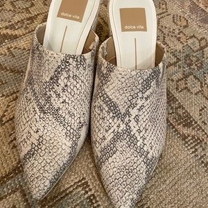 Dolce Vita mules